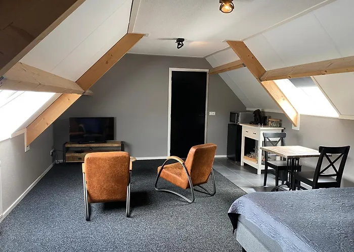 Het Koetshuis